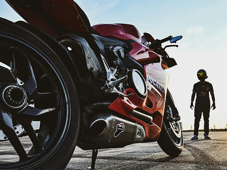 vulicrm ba motor covjek 768x576 1 vulicrm.com https://vulicrm.com/